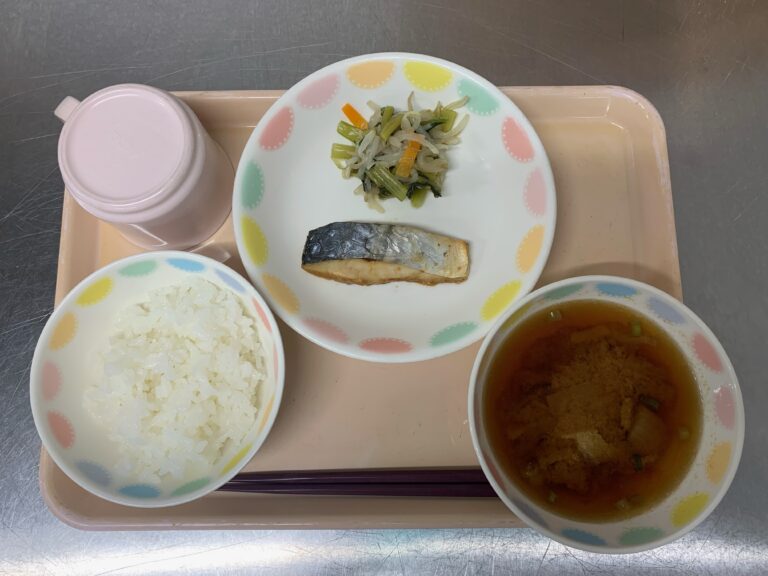 6/23今日の給食とおやつ